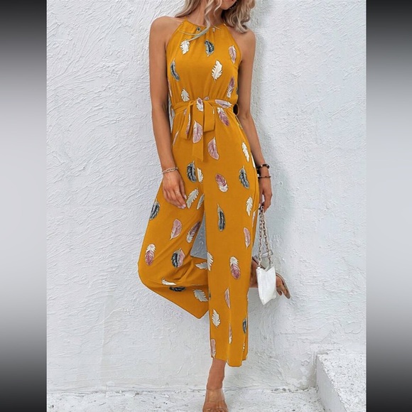 Boho feather print halter jumpsuit - Picture 7 of 16
